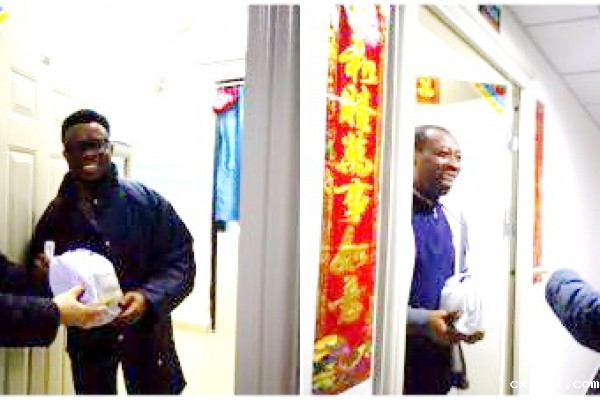 校领导看望慰问留校留学生